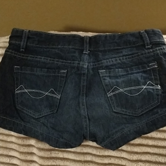 Mossimo supply co. Shorts size 5 - Picture 1 of 3